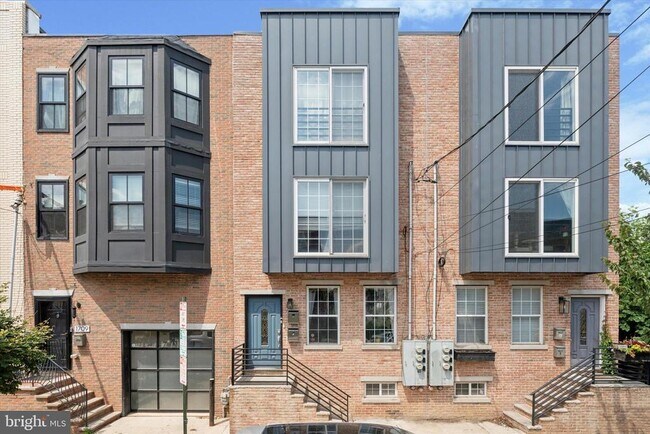 Primary Photo - 1707 Carpenter St