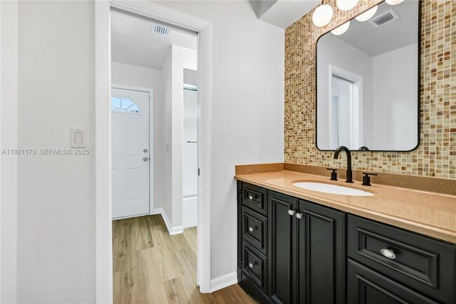 Building Photo - 6215 Donegal Dr