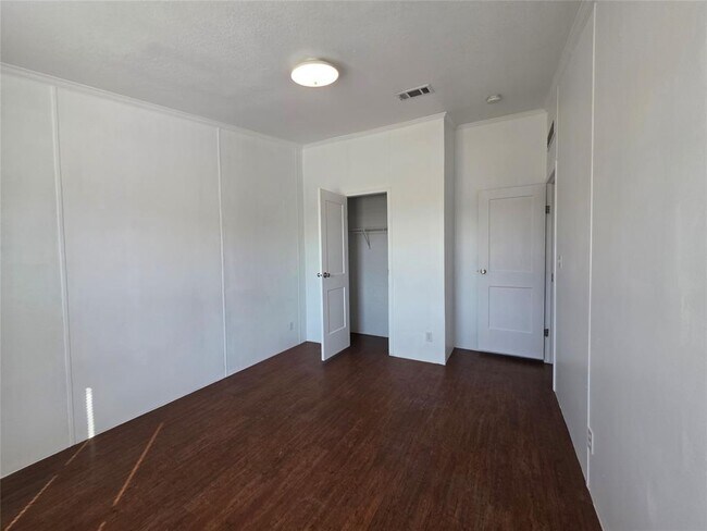 Building Photo - 14412 Graef Rd