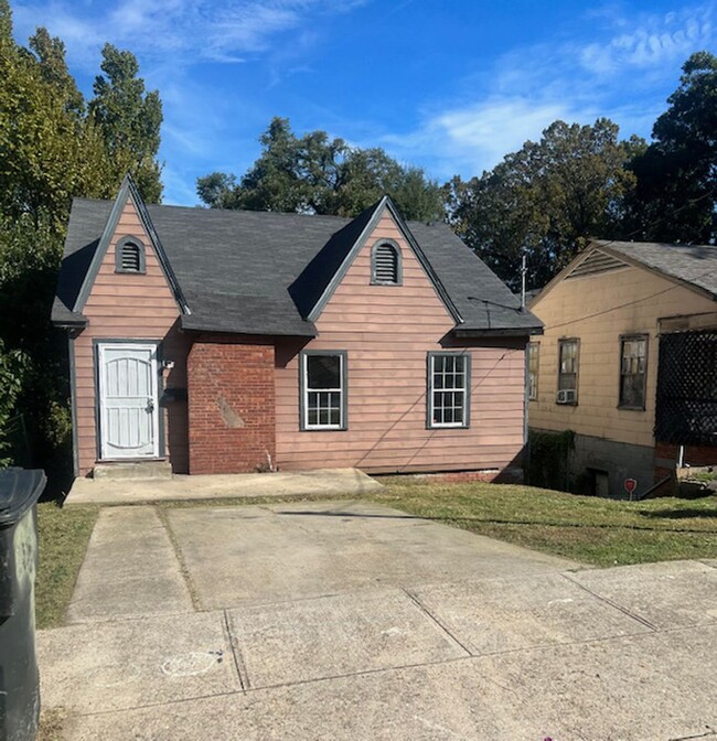 Building Photo - Large Shreveport Home