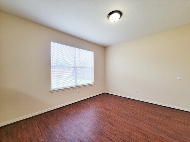 Building Photo - 19718 Byron Meadows Dr