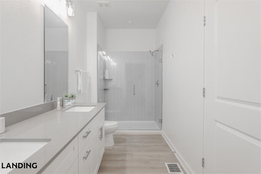 Building Photo - 515 Corso Ln