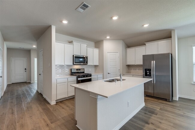 Building Photo - 5237 Sandrine Ave