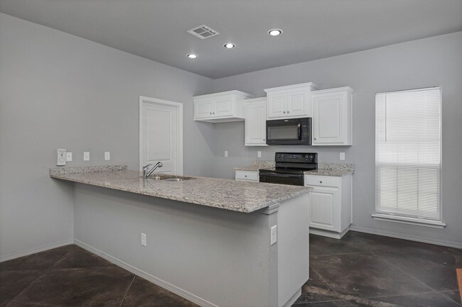 Building Photo - Beautiful home in Tradewinds! Will not last long call today