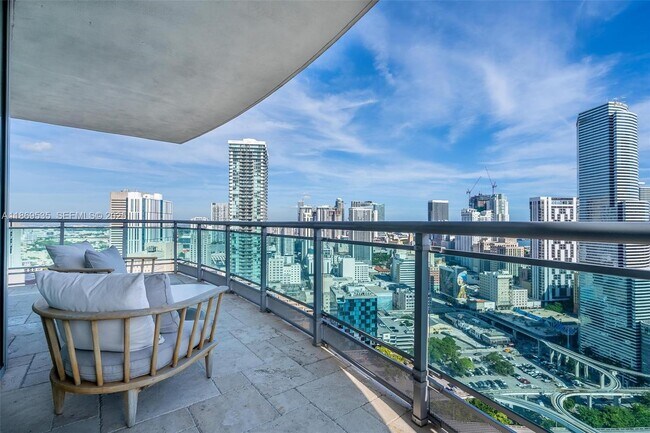 Building Photo - 350 S Miami Ave