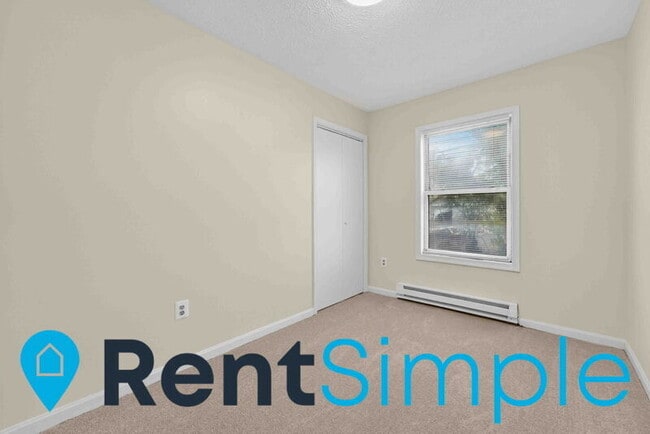 Building Photo - 432 Chase St