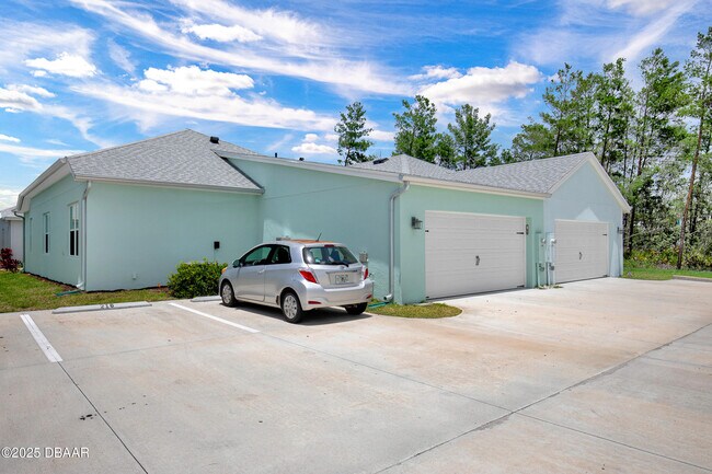 Building Photo - 216 Gypsy Palace Ln