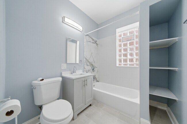 Building Photo - 4044 W Potomac Ave