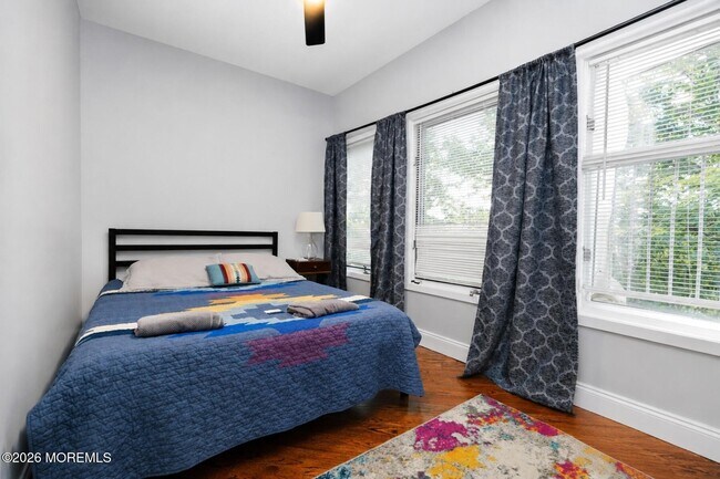 Building Photo - 401 Overlook Dr