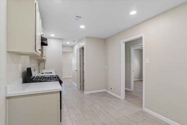 Building Photo - 3514 Mattye Maye Dr