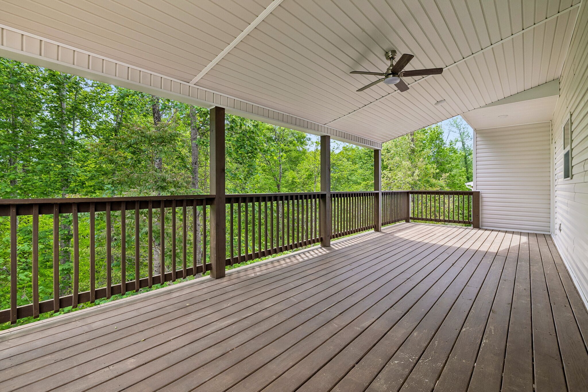 Building Photo - 551 Skyview Dr