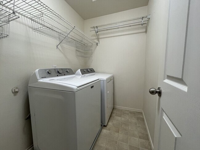 Building Photo - Inviting Two-Story 3BR Home Featuring Gas Range, Walk-In Closet, and Built-In Deck Seating