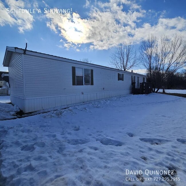 Building Photo - 2737 W Washington Center Rd