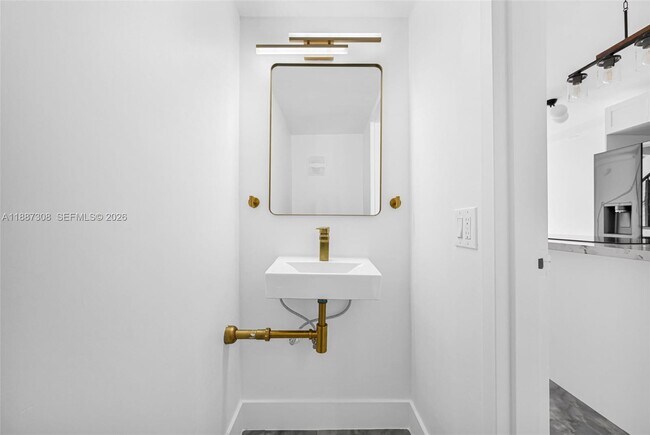 Building Photo - 17800 Atlantic Blvd