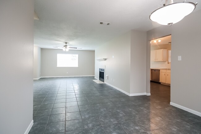 Building Photo - 28710 Sedgefield St