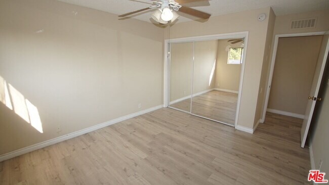 Building Photo - 1538 Stanford St