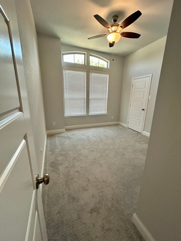 Building Photo - 2321 Paddington Way