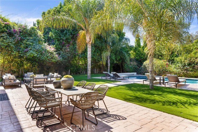 Building Photo - 16659 Addison St