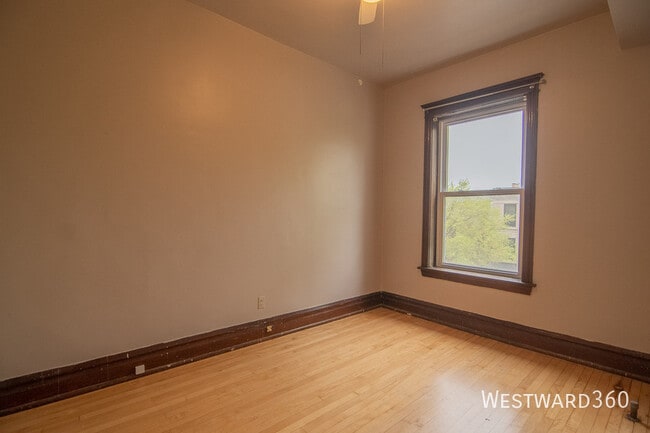 Building Photo - 3732 N Wayne-3