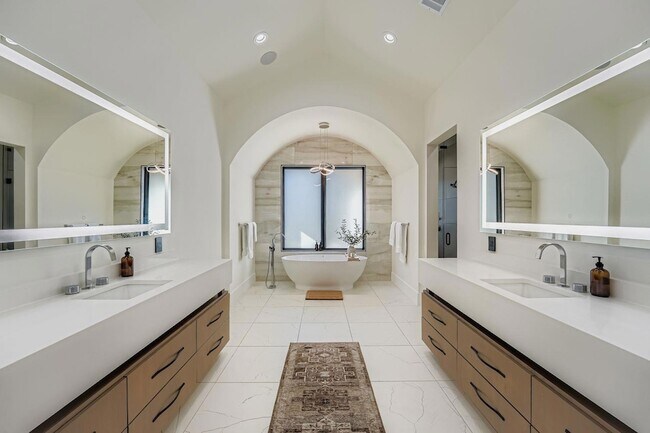 Building Photo - 6412 Lantern View Dr