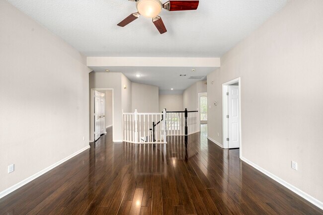 Building Photo - 1505 Hickory Ct