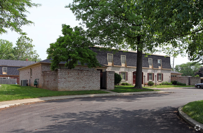 Building Photo - Kenbrook Village