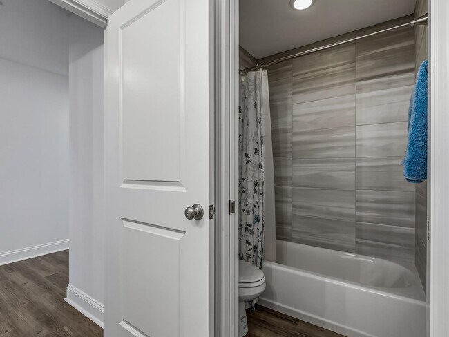 Building Photo - 3836 Ardmore Ln