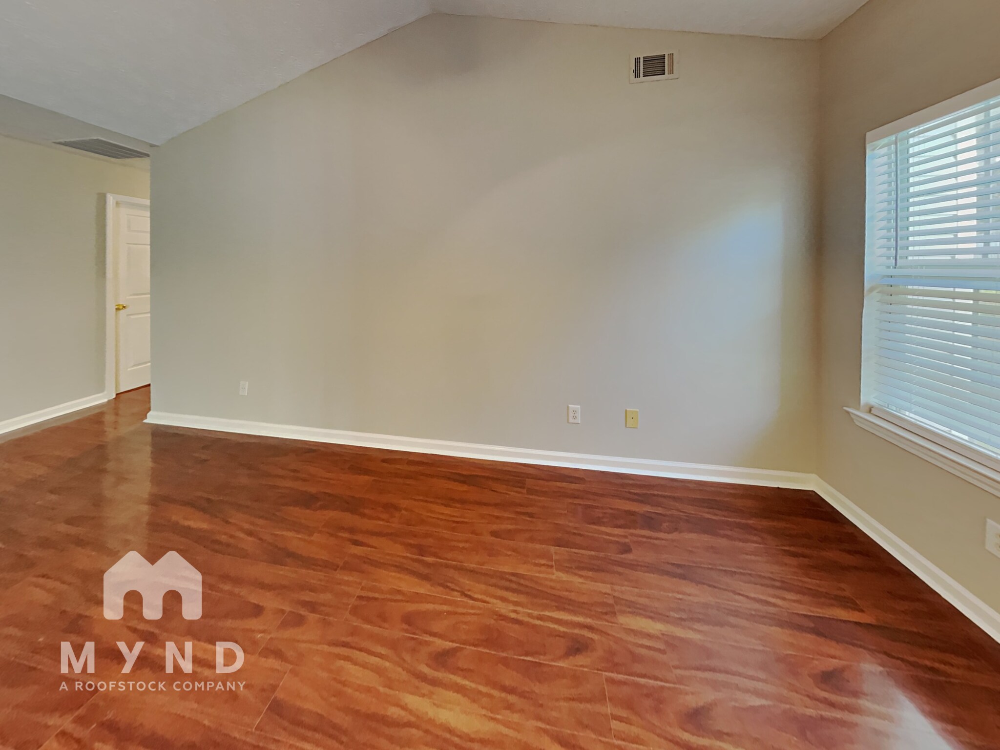 Building Photo - 301 Lacebark Ln
