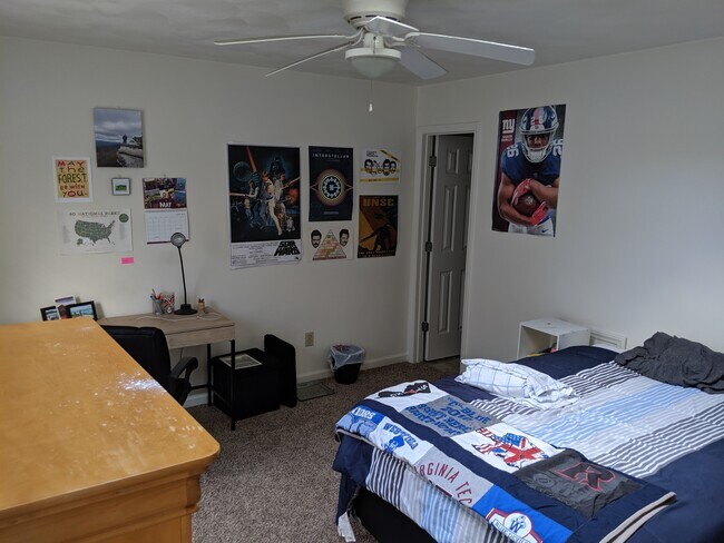 Upstairs MBR - 892 Patrick Henry Dr