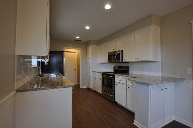 Building Photo - Coming Soon: Stunning 3 Bedroom, 2 Bathroo...