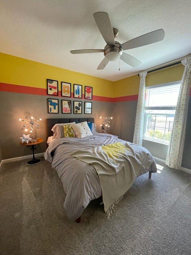 Building Photo - BEAUTIFUL BRAND NEW 2022 Home in the new S...