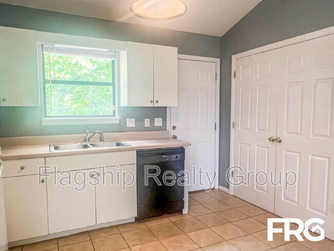 Building Photo - 205 Wyndham Cir