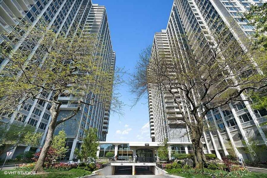 Building Photo - 4250 N Marine Dr