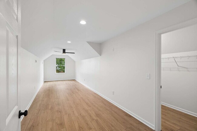 Building Photo - 112 Juniper Dr