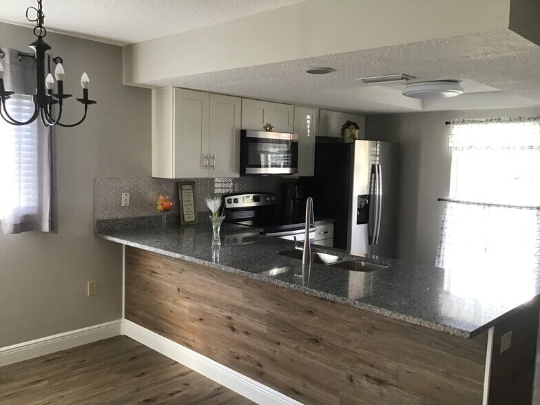 Building Photo - 7731 Danube Dr