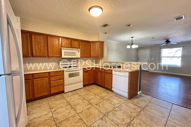 Building Photo - 1816 Shay-Lin Ct