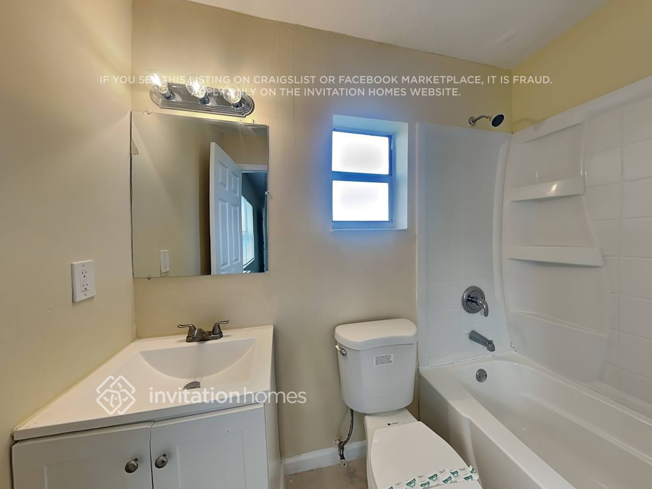 Building Photo - 479 NW 19th Ct