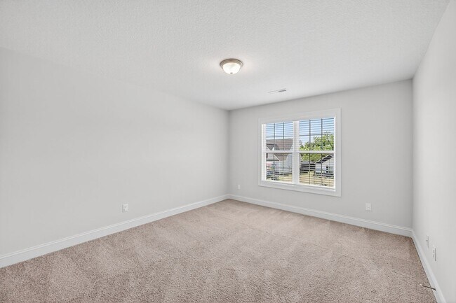 Building Photo - Welcome to Onslow Bay