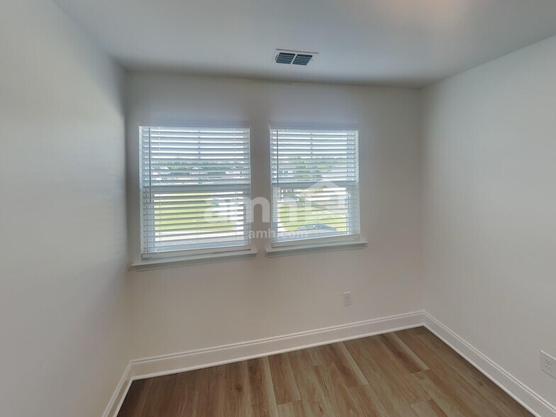 Building Photo - 214 Gershon Wy