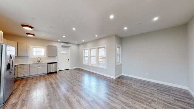 Building Photo - 1411 Peralta St