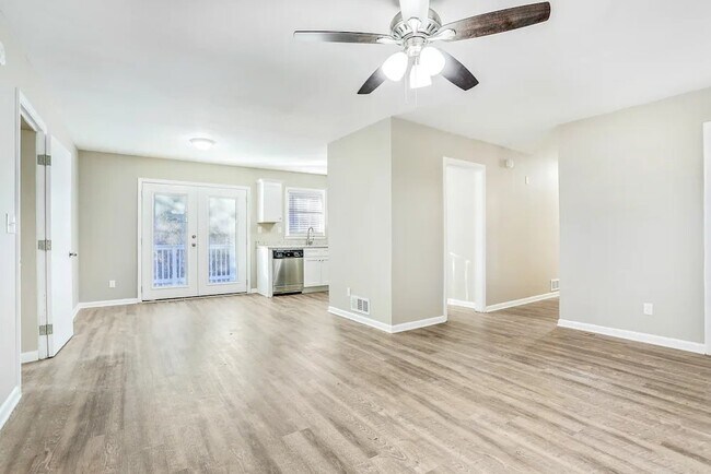 Building Photo - 844 Parkstone Dr