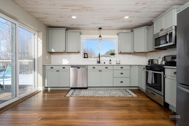 Building Photo - 4650 Bodenburg Loop