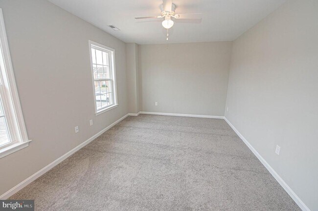 Building Photo - 242 Morgans Ct