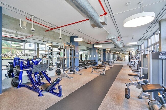 Building Photo - 1200 West Dr