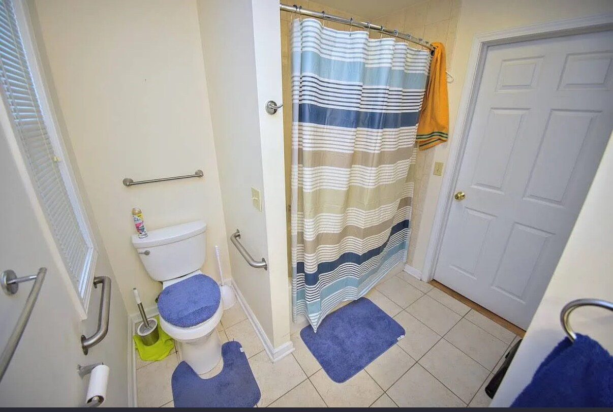 Building Photo - 40 Seneca Creek Rd