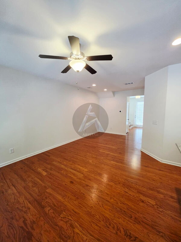 Building Photo - 5270 Mill Way