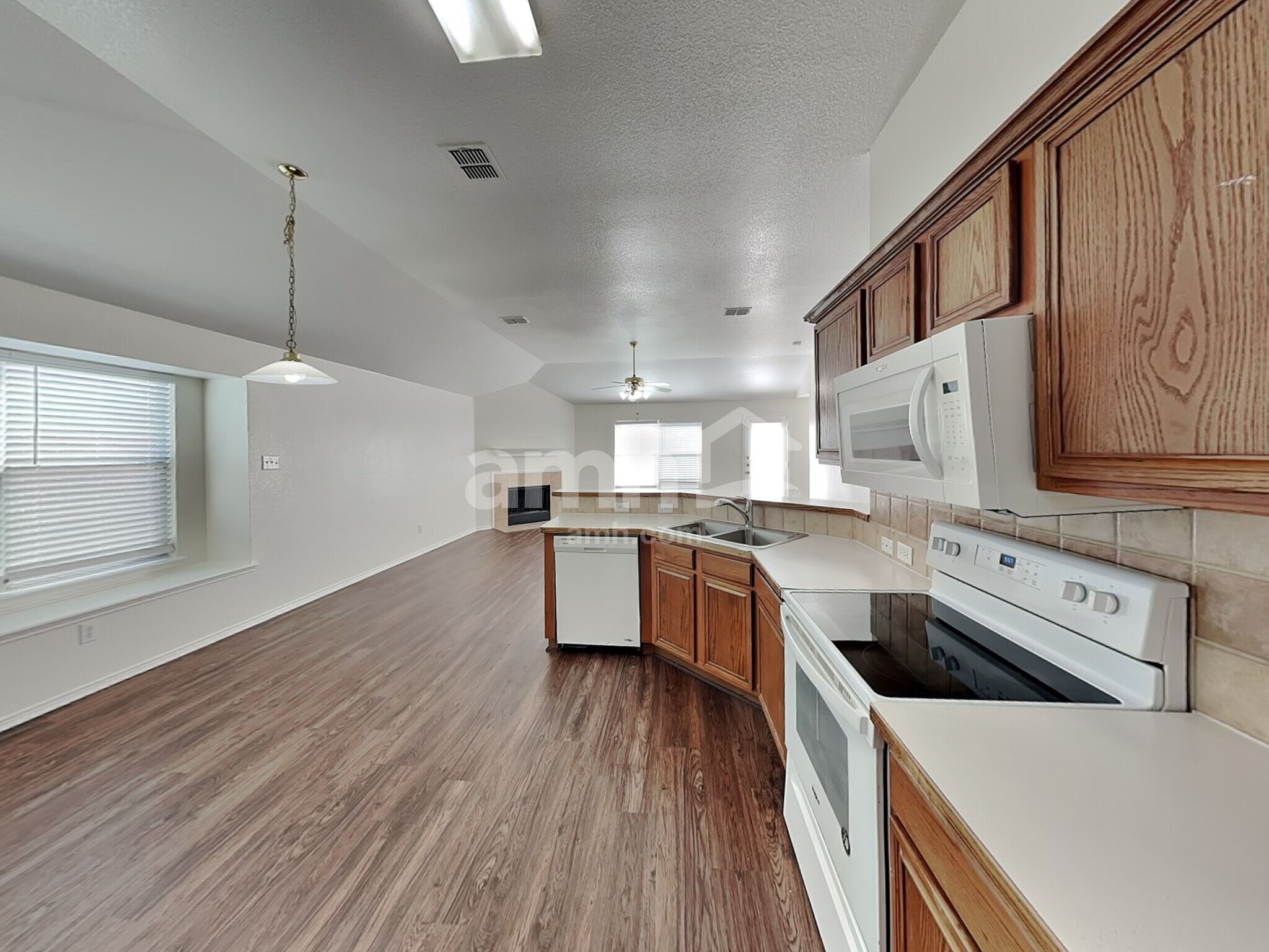 Building Photo - 432 Round Rock Rd