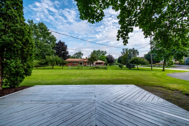 Building Photo - 1239 Ashover Dr