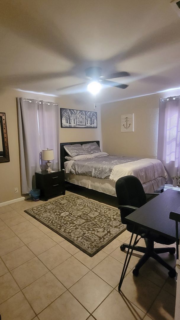 Building Photo - Charming 3-Bedroom, 1-Bath Home with Large...