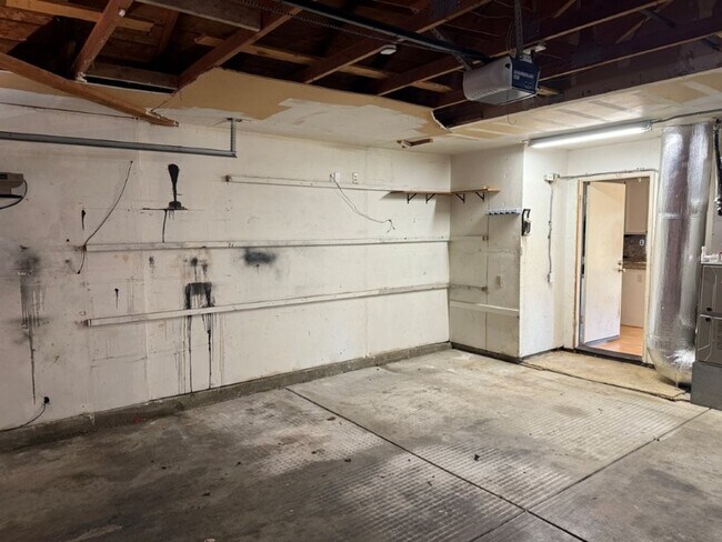 Building Photo - Modern 4 Bedroom One Story *Vacaville